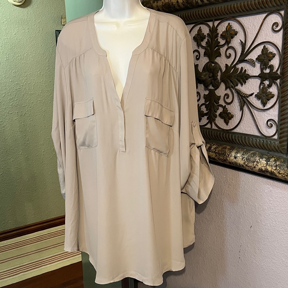 NWOT Torrid Harper Top Grey with Pockets & Convertible Sleeve- soo pretty Sz 5X